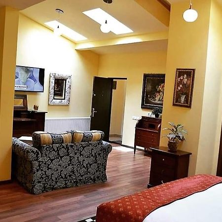 Hotel Casa Republicii Braszów Zewnętrze zdjęcie