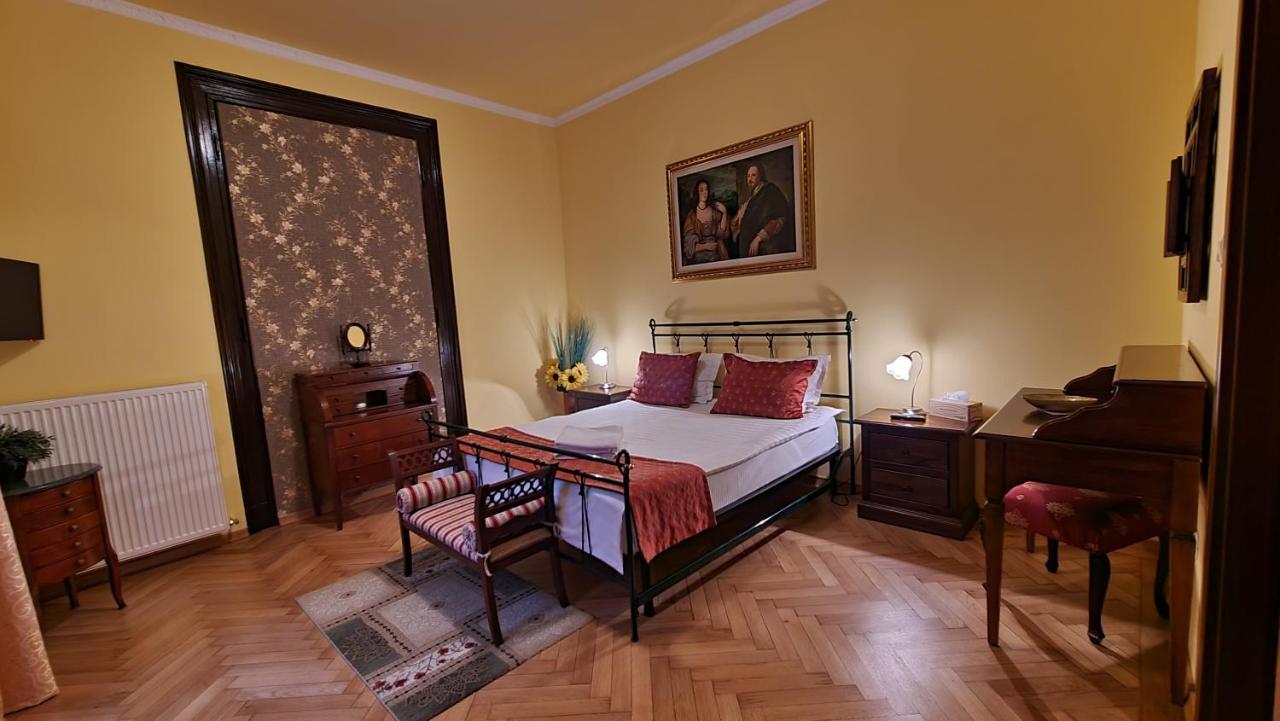 Hotel Casa Republicii Braszów Zewnętrze zdjęcie