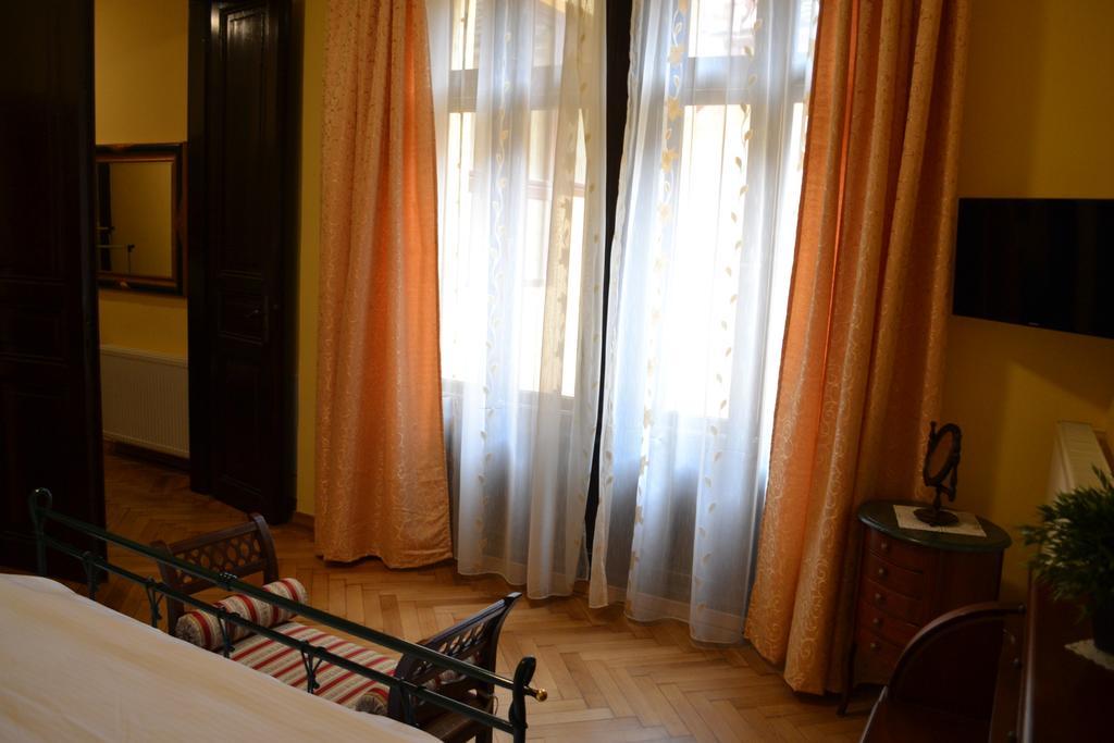 Hotel Casa Republicii Braszów Zewnętrze zdjęcie